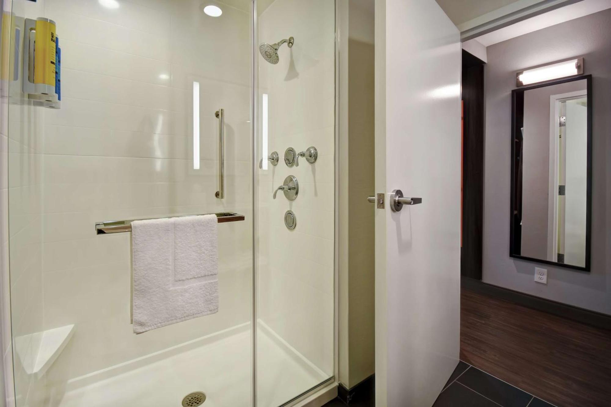 Tru By Hilton Cincinnati Airport South Florence Extérieur photo